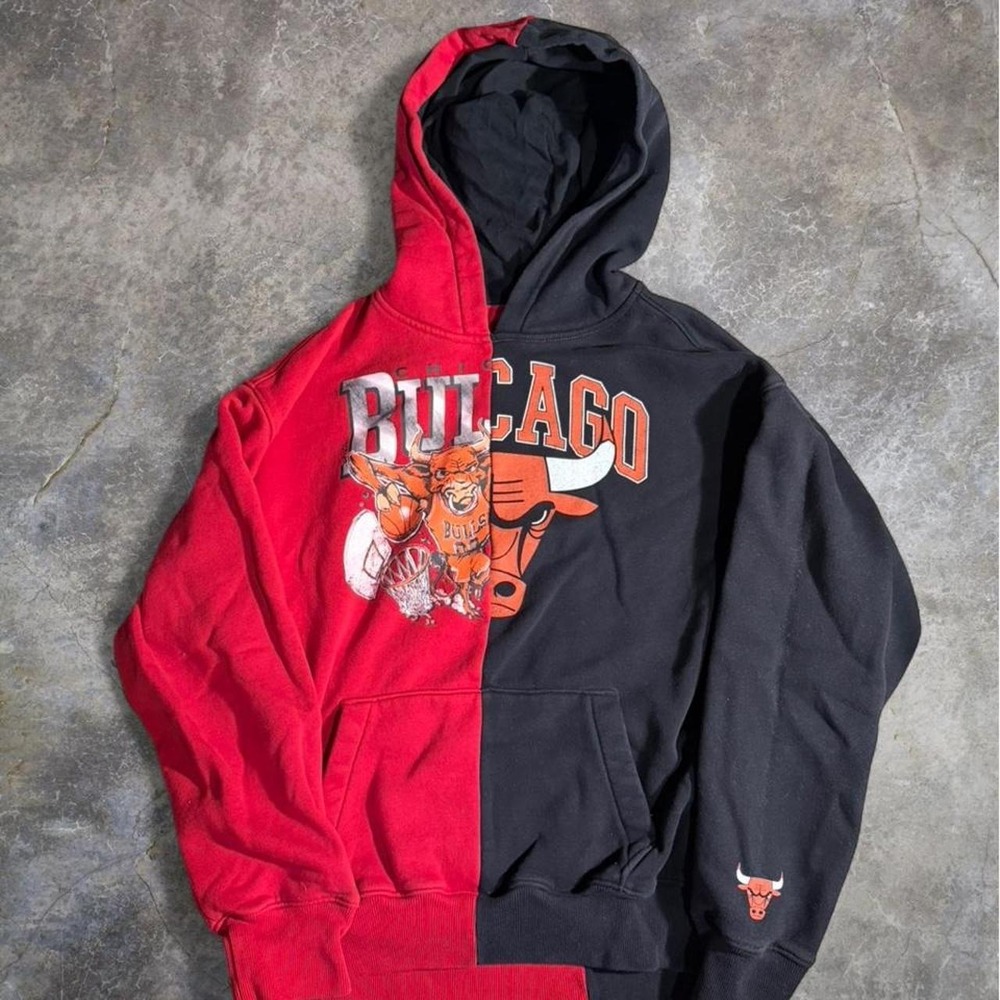 Hollister Chicago Bulls Split Color Block Hoodie Small NBA Basketball Graphic